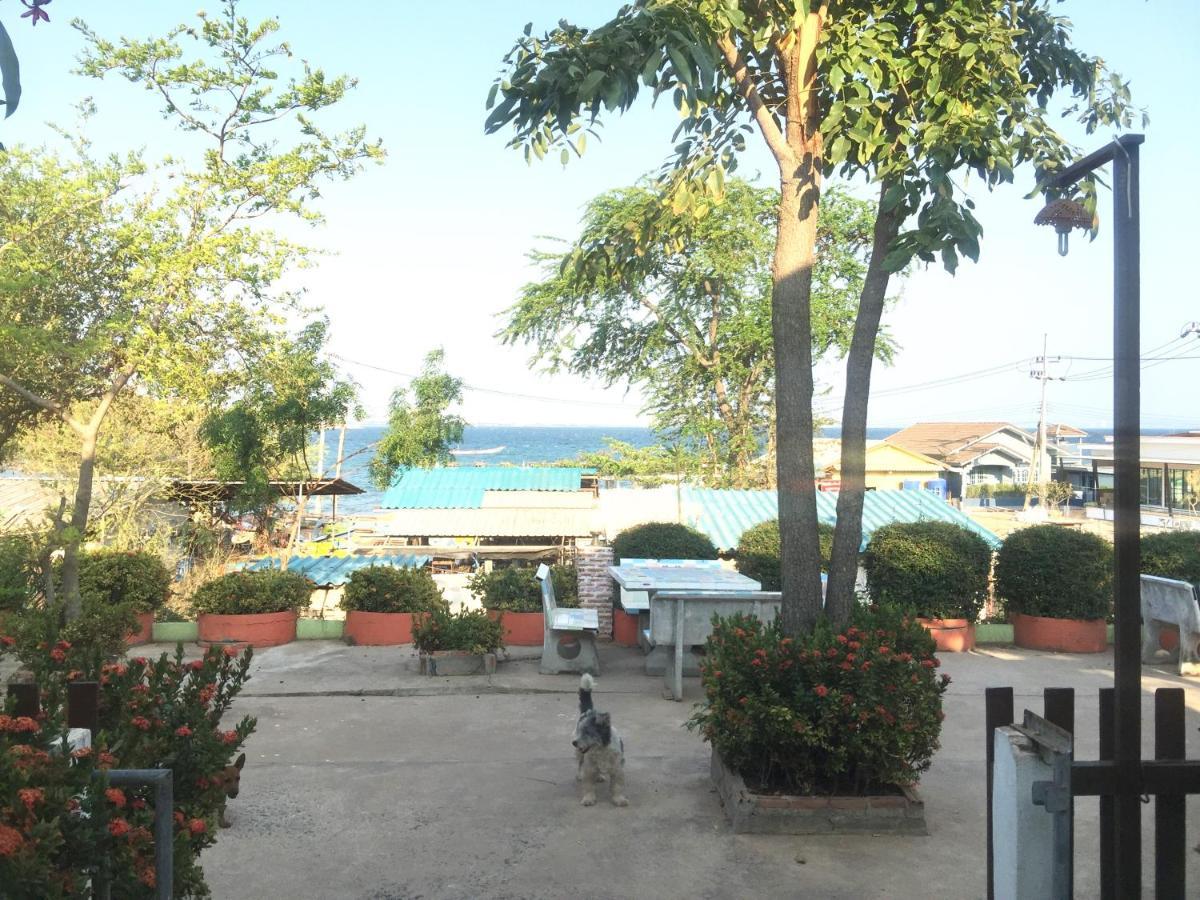 Insook Ko Larn Resort Exterior photo