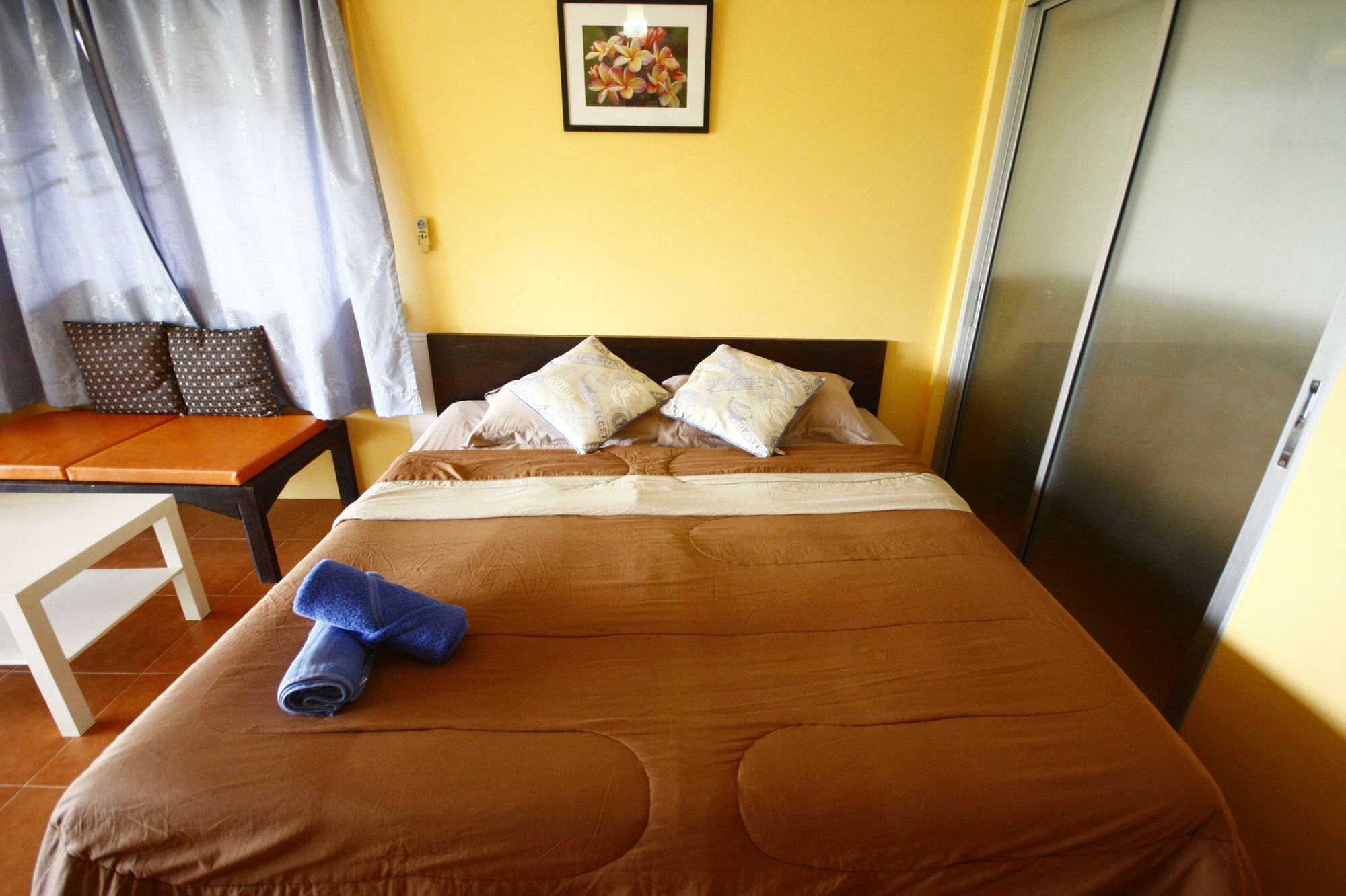 Insook Ko Larn Resort Exterior photo