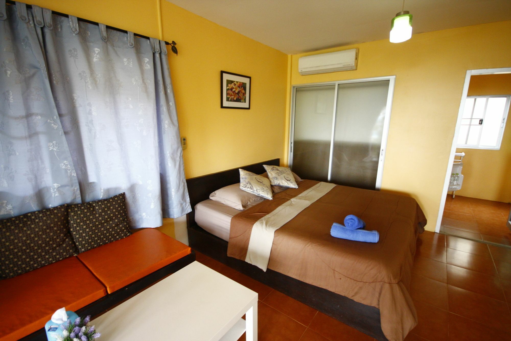 Insook Ko Larn Resort Exterior photo