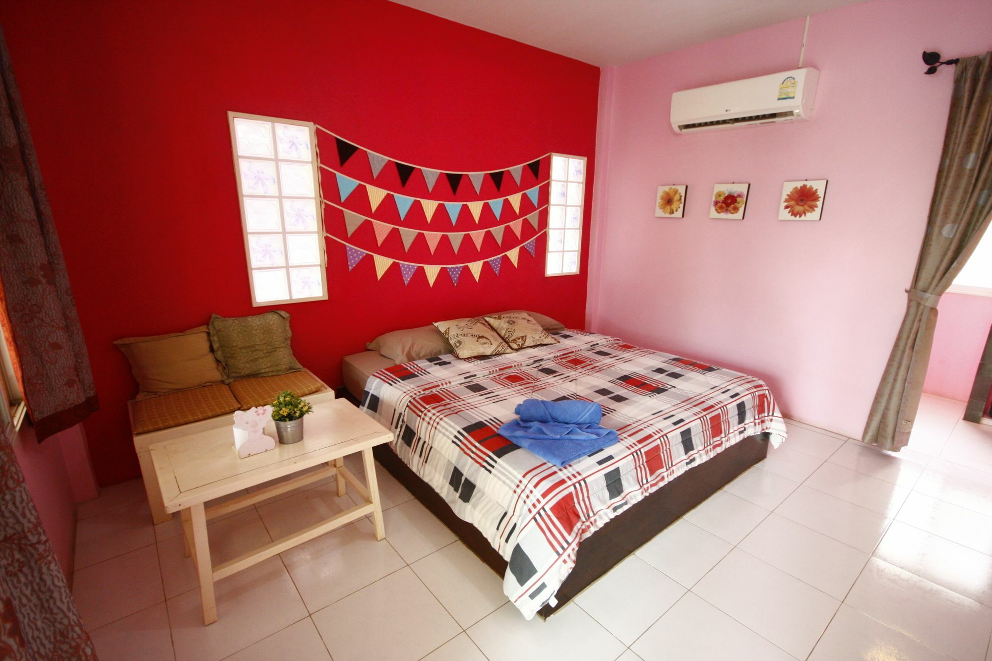 Insook Ko Larn Resort Exterior photo